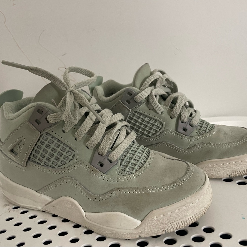 Jordan Kids Sneakers in Light Green and Gray